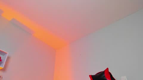 dantee_blake online show from August 1, 11:00 pm