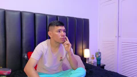 Dante Rivas online show from June 23, 7:15 pm