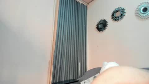 dantevalencia online show from August 10, 10:22 pm