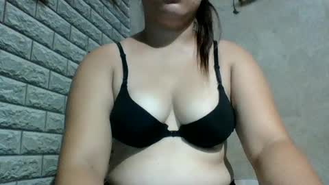 Daphne online show from August 5, 3:48 am