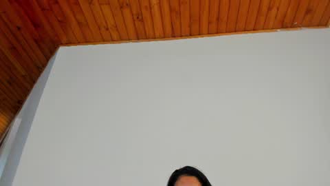 Antonella Mora online show from August 14, 6:00 pm