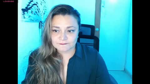dapnne online show from August 2, 12:17 am
