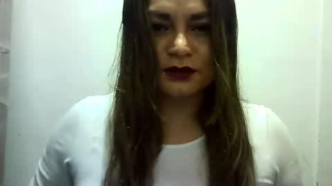 dapnne online show from August 15, 1:04 pm