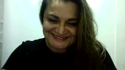 dapnne online show from August 16, 3:54 am