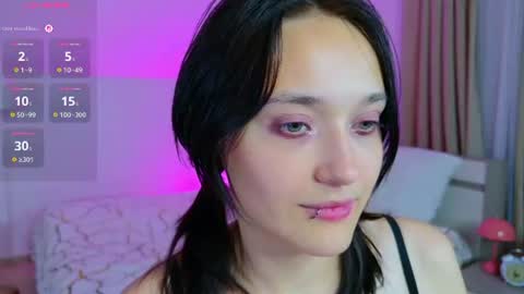 Darcy online show from August 3, 7:10 pm