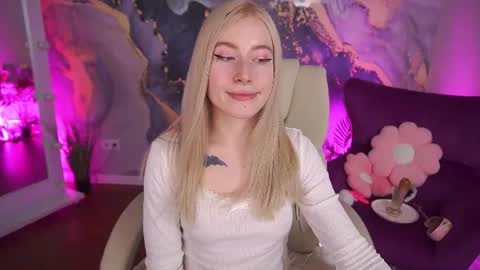 dariadelly online show from August 2, 12:56 pm