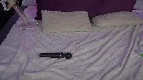 dariadelly online show from August 14, 5:27 pm