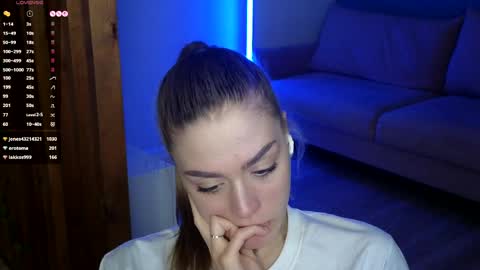 darilboom online show from April 8, 9:34 pm