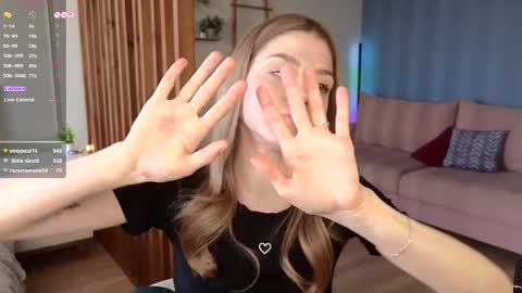darilboom online show from April 22, 1:36 pm