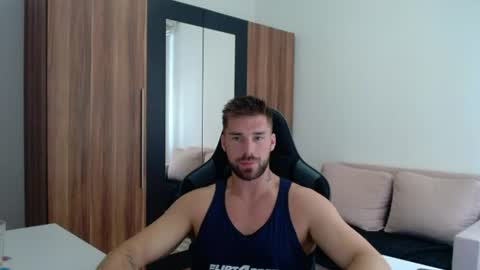 darius_94 online show from August 2, 12:56 pm