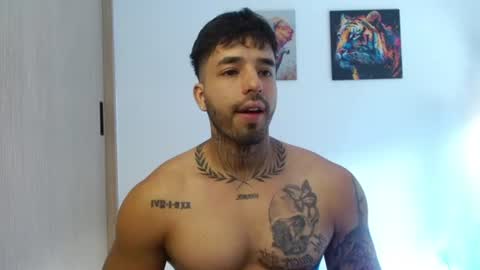 Darius Phoenix  online show from August 3, 6:26 pm
