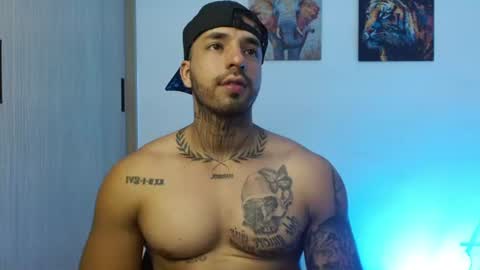 Darius Phoenix  online show from August 5, 6:28 pm