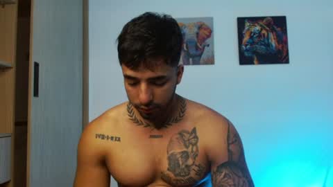 Darius Phoenix  online show from August 12, 4:53 pm