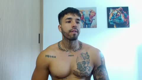 Darius Phoenix  online show from August 14, 5:05 pm