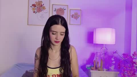dark_angell77 online show from August 11, 3:58 pm