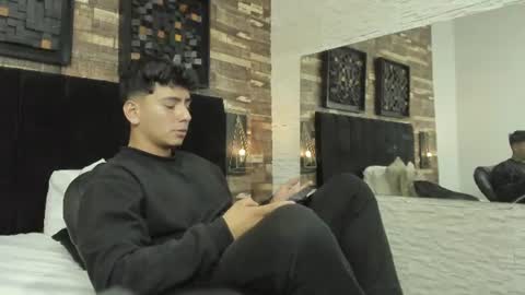 dark_at online show from August 15, 12:25 am