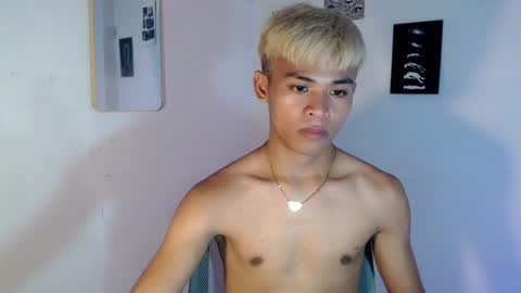 dark_babe online show from August 2, 5:25 am