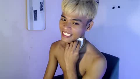 dark_babe online show from August 5, 5:16 am