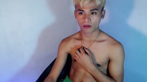 dark_babe online show from August 8, 7:41 am