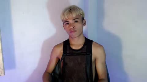 dark_babe online show from August 11, 7:32 am