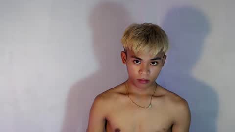 dark_babe online show from August 13, 8:17 am