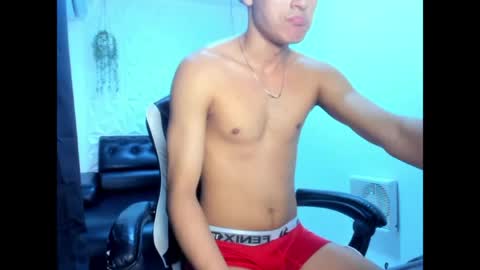 dark_badboy online show from May 9, 10:34 pm