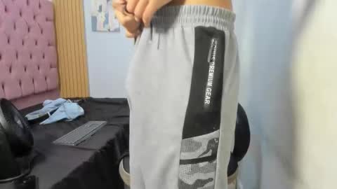 dark_badboy online show from May 22, 6:26 am