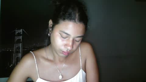 dark_enchantress_ online show from July 31, 1:34 am