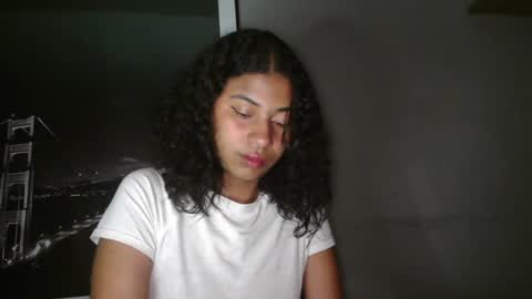 dark_enchantress_ online show from August 4, 2:41 am