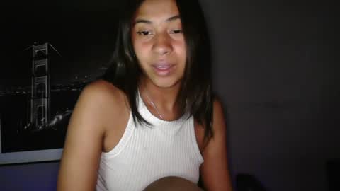 dark_enchantress_ online show from August 5, 2:42 am