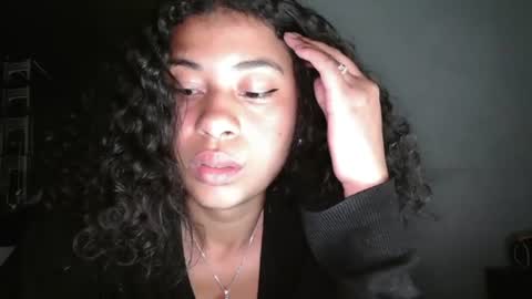 dark_enchantress_ online show from August 16, 4:38 am