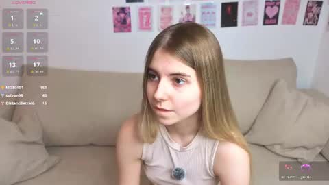 Ester online show from August 1, 3:18 pm