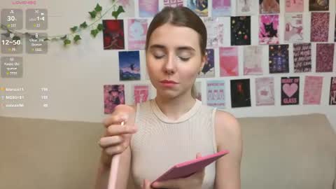 Ester online show from August 1, 6:36 pm