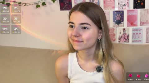 Ester online show from August 10, 6:20 pm