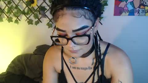 dark_flama online show from July 21, 1:09 am