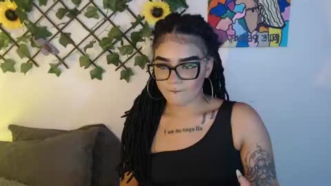 dark_flama online show from July 22, 12:13 am