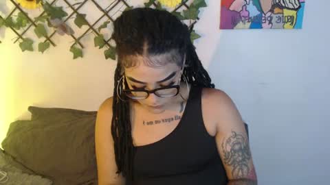 dark_flama online show from July 22, 1:19 am