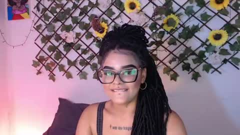 dark_flama online show from July 25, 2:15 am
