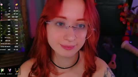 Lola online show from August 11, 11:40 pm