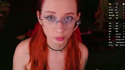Lola online show from August 12, 8:55 pm