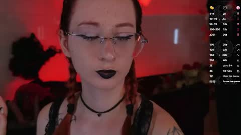 Lola online show from August 16, 5:17 pm
