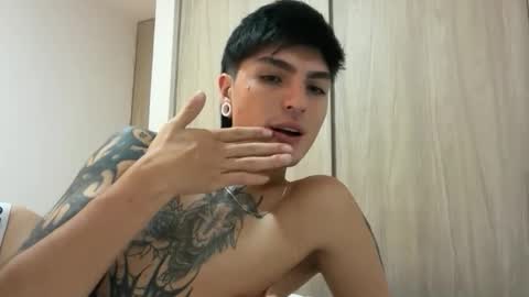 Juanito online show from May 28, 1:19 am