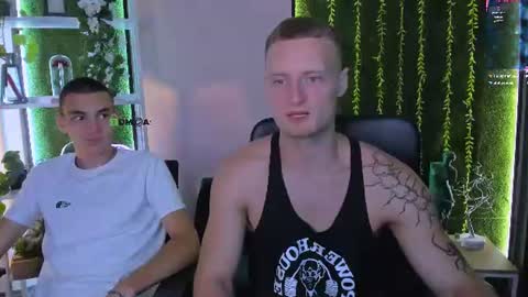 Dark online show from August 10, 10:22 pm