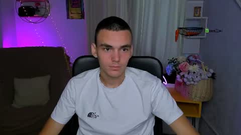 Dark online show from August 17, 1:27 pm