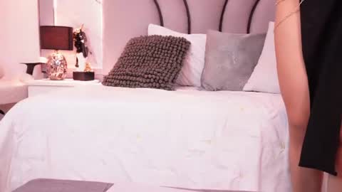 Angel Darcy  online show from July 23, 11:40 pm