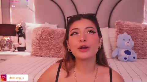 Angel Darcy  online show from August 4, 10:29 pm