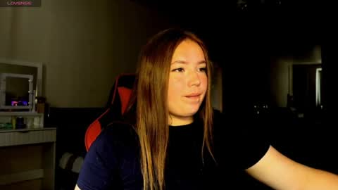 darkcharm1 online show from August 15, 2:21 pm
