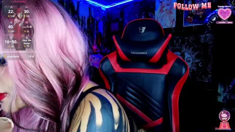    online show from April 2, 1:02 am