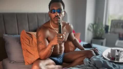 darkmattre02 online show from May 23, 2:53 pm