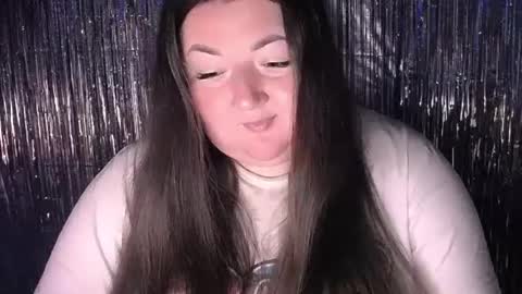 Julia online show from July 26, 9:53 pm